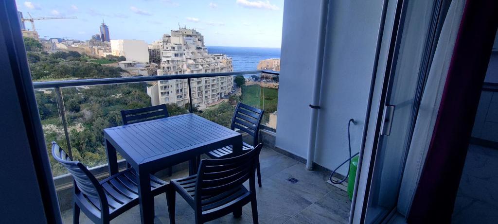 Sea View Apartment 2 bedrooms 2 bathrooms, 2 minutes away from the sea photo 1