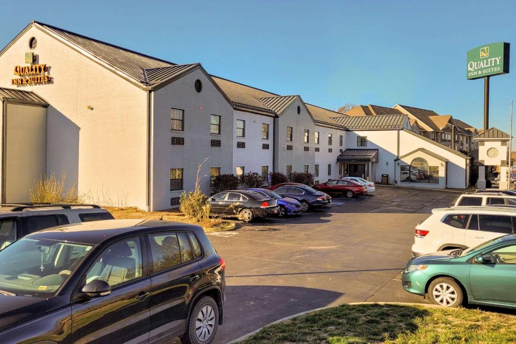 Quality Inn & Suites Columbia I-70 image
