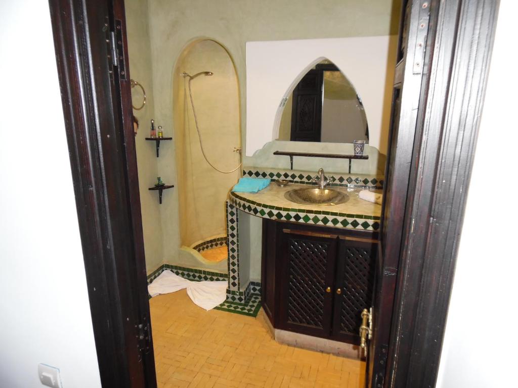 Сьюит (Люкс «Лазурный»), Riad Bjoujna