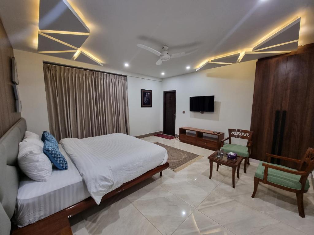 Grand Hotel Quetta photo 2