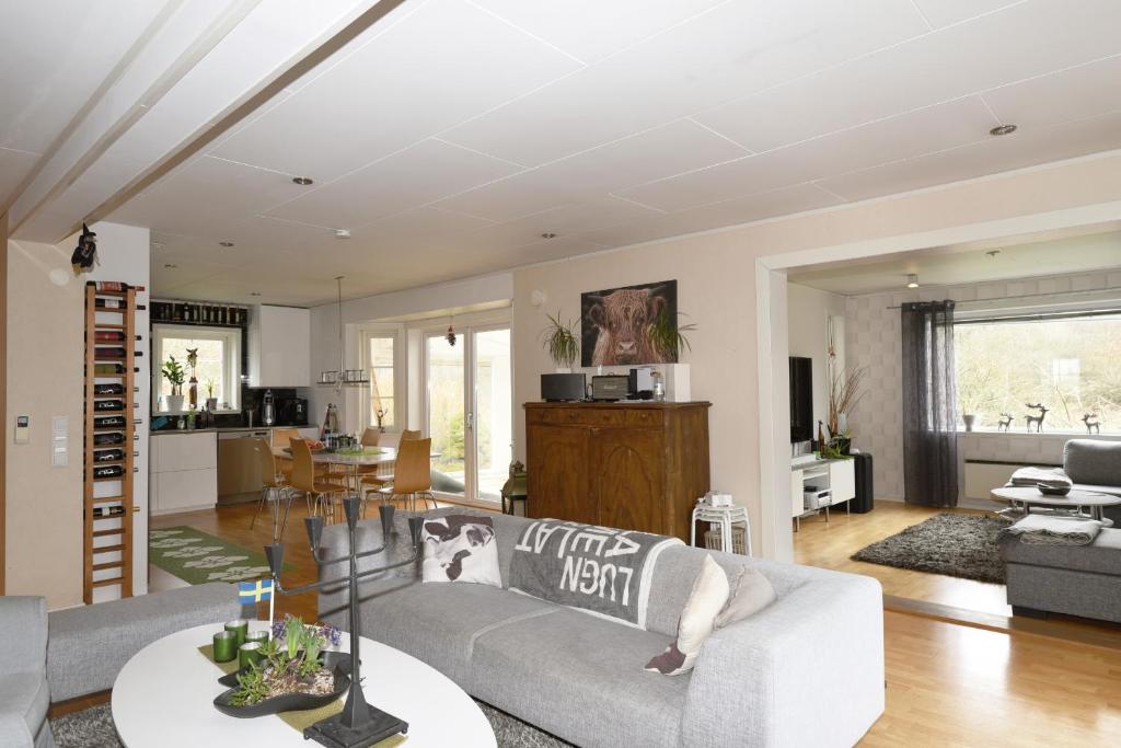Lovely holiday home in Gothenburg near the sea photo 3