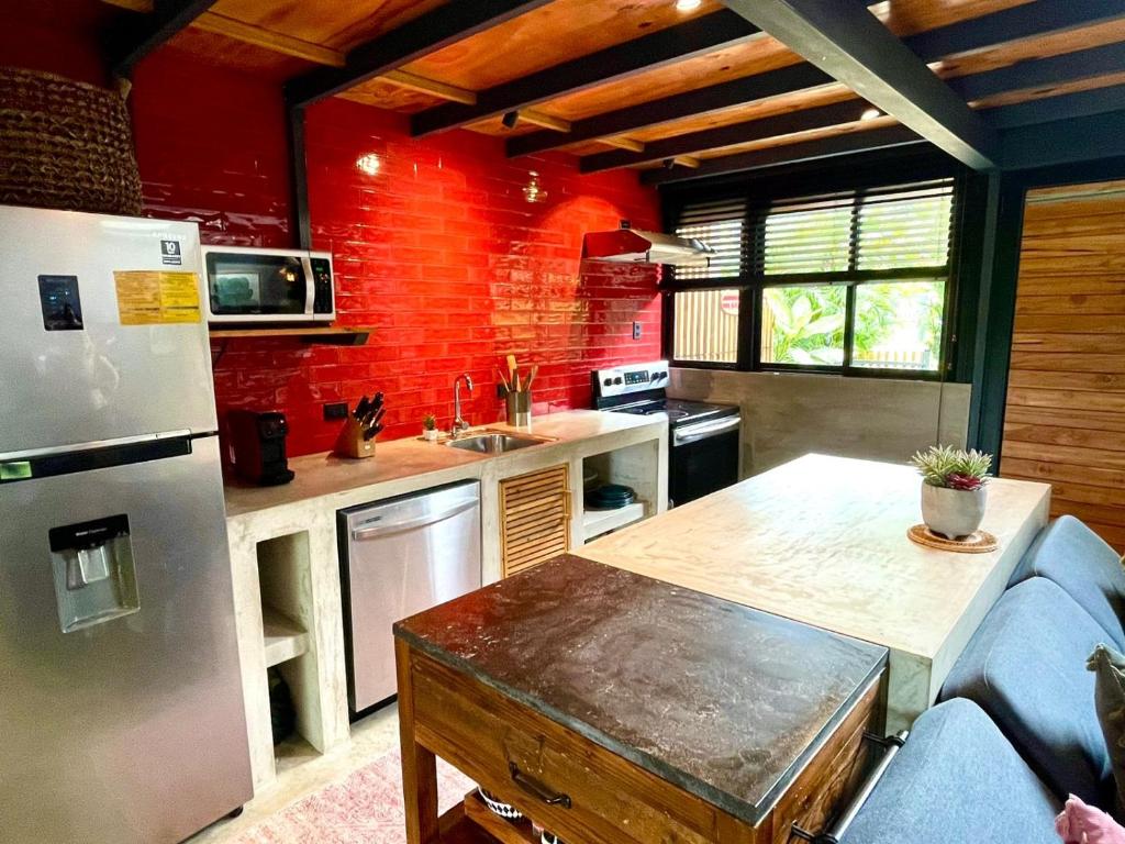 Studio Aloha - Malpais photo 3