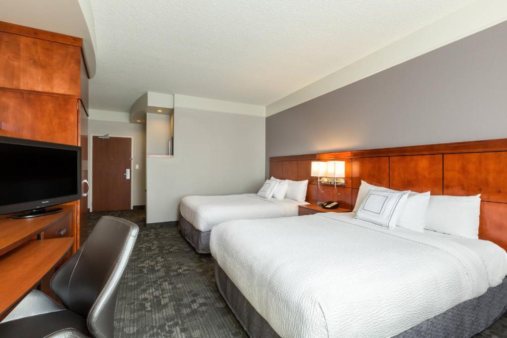 Courtyard by Marriott Houston by the Galleria image