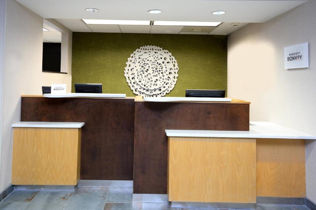 Fairfield Inn & Suites by Marriott Charlottesville North photo 3