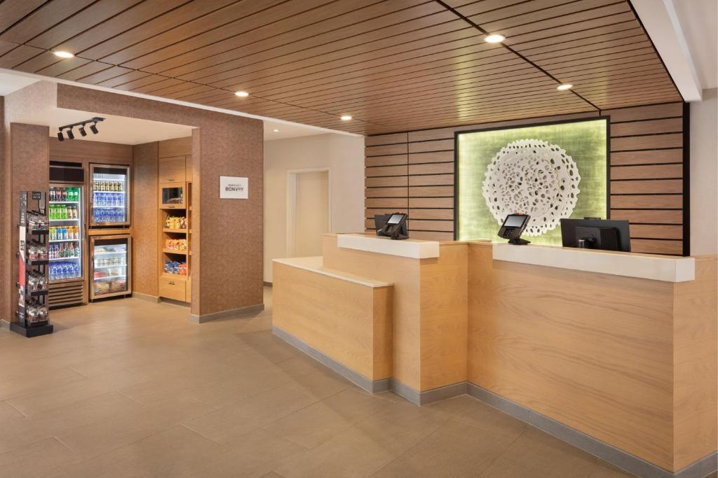 Fairfield Inn & Suites by Marriott Fresno North/Shaw Avenue photo 1