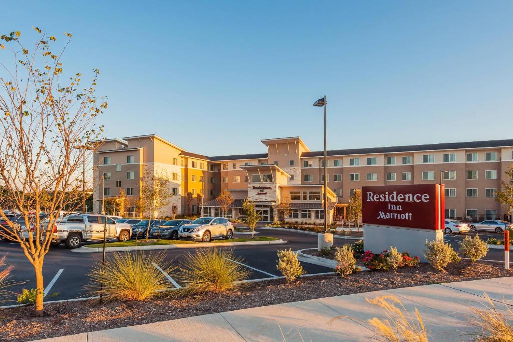 Residence Inn by Marriott Austin Airport photo 2