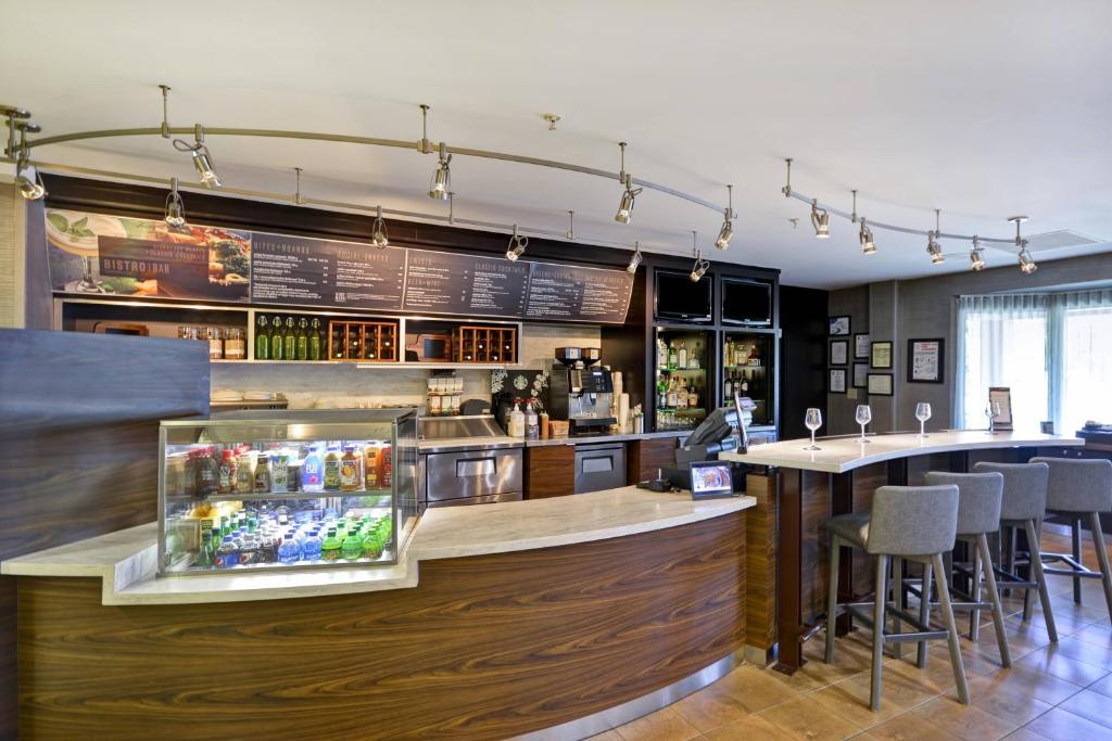 Courtyard by Marriott Dalton image