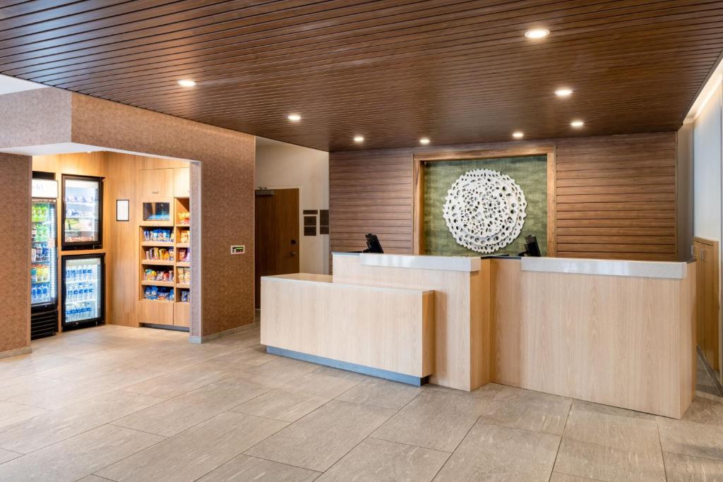Fairfield Inn & Suites Minneapolis North photo 2