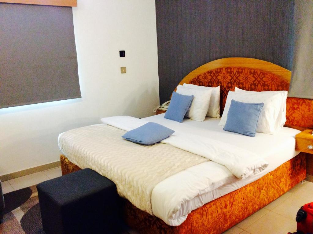 Ne-yo hotel & rv lodges photo 3
