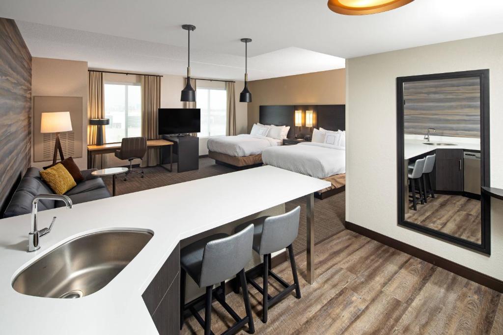 Residence Inn by Marriott Toronto Mississauga West photo 4