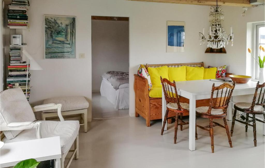 Awesome Home In Simrishamn With 2 Bedrooms photo 1
