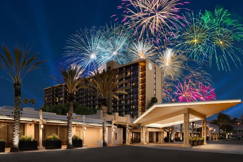 Sheraton Park Hotel at the Anaheim Resort image