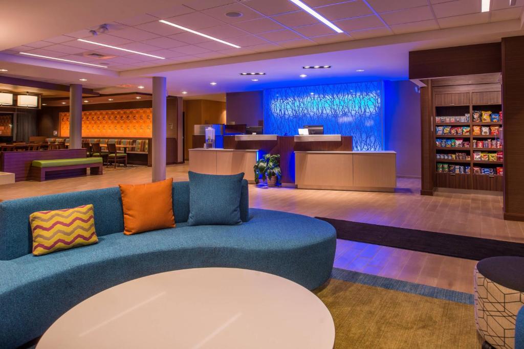 Fairfield Inn & Suites by Marriott St. Louis Westport photo 2