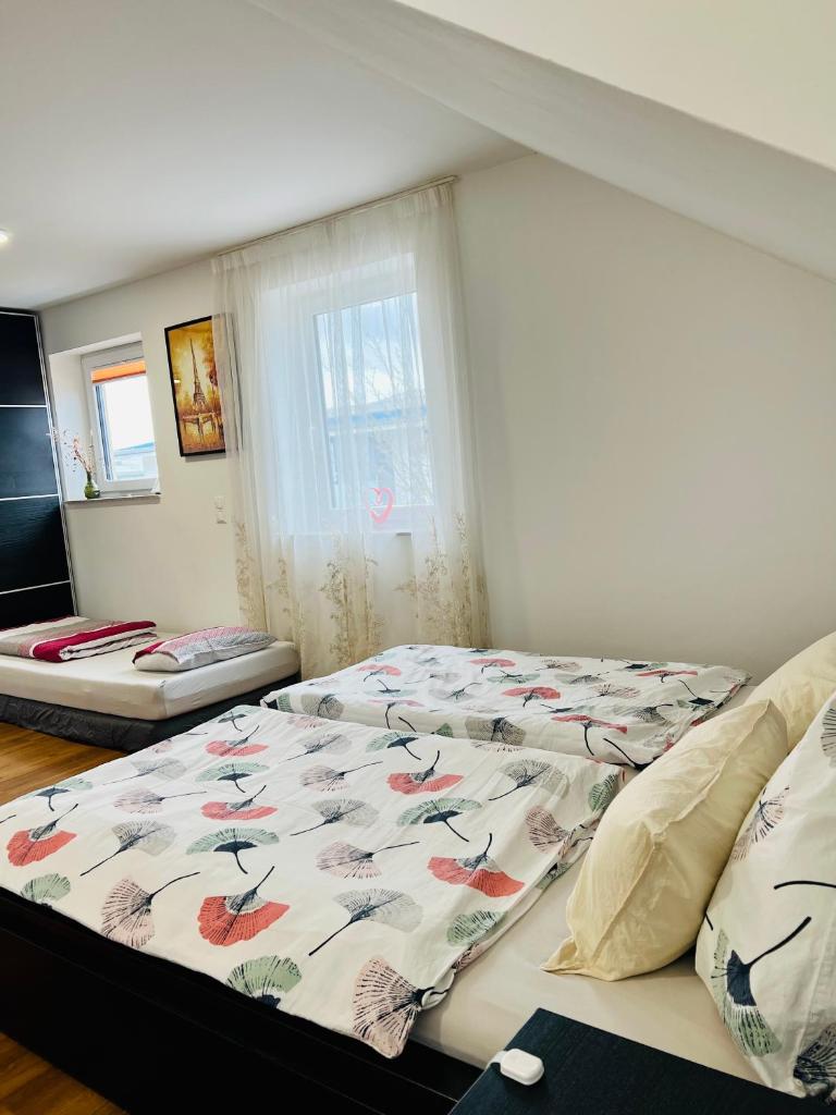 Homestay Offers Private Bedroom and Bathroom near Speyer and Hockenheim photo 1