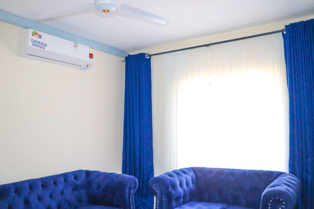 Blue Lagoon Vacation Home photo 2