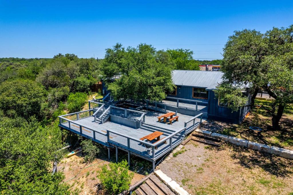 Bandera Box Guest House image