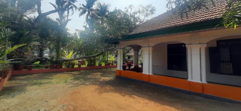 Kallupurackal Heritage Island Home By Lexstays photo 4
