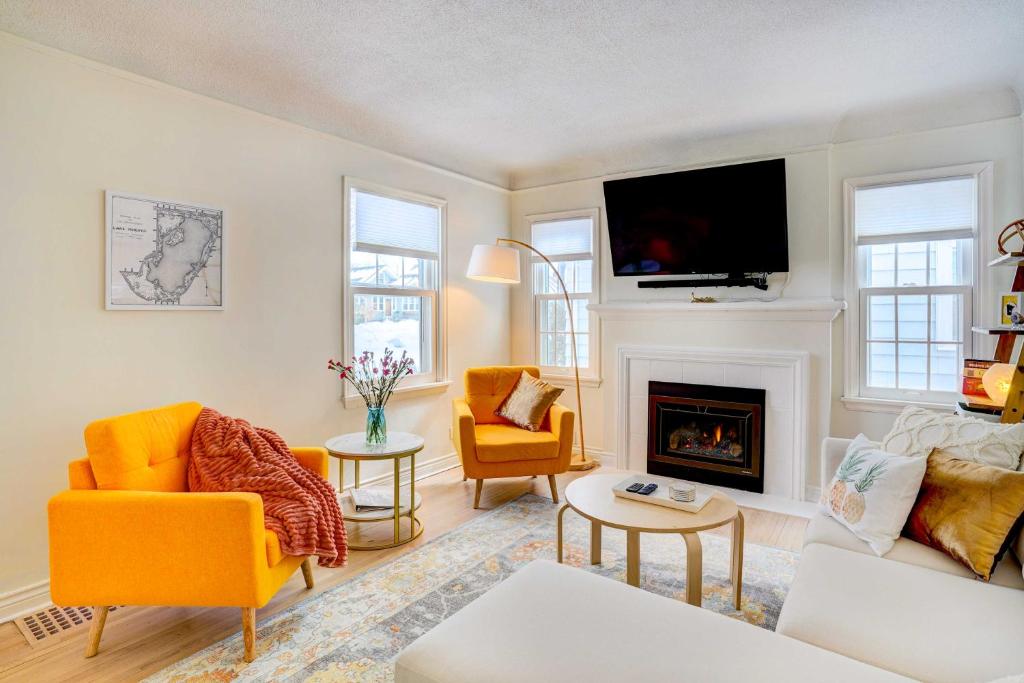 Charming Minneapolis Home Less Than 1 Mi to Lakes! photo 3