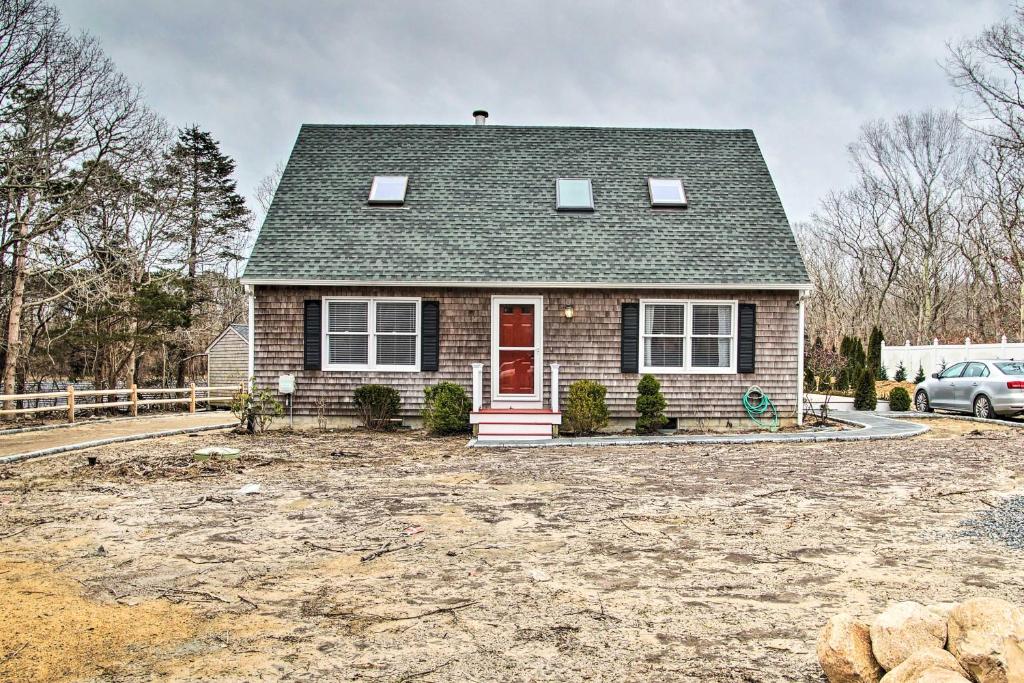 Cozy Edgartown Vacation Rental Near Beach! photo 2