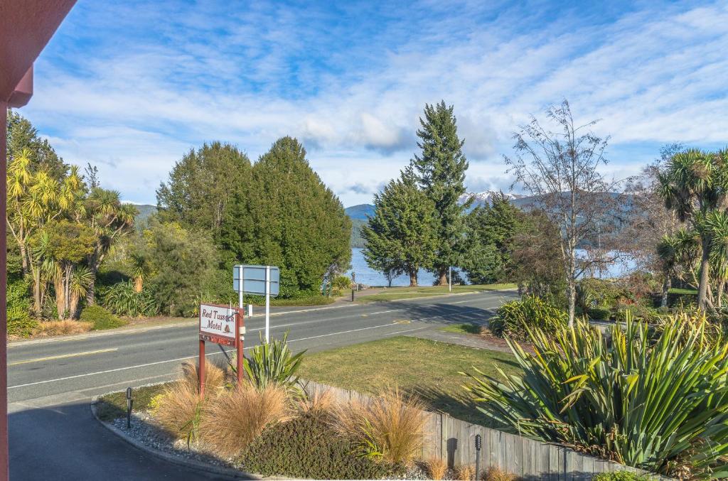 Red Tussock Motel - Tap to explore photos