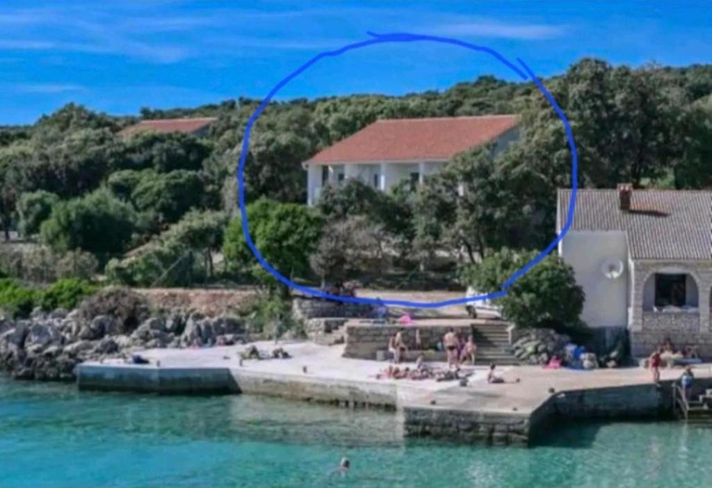 House on the beach photo 2