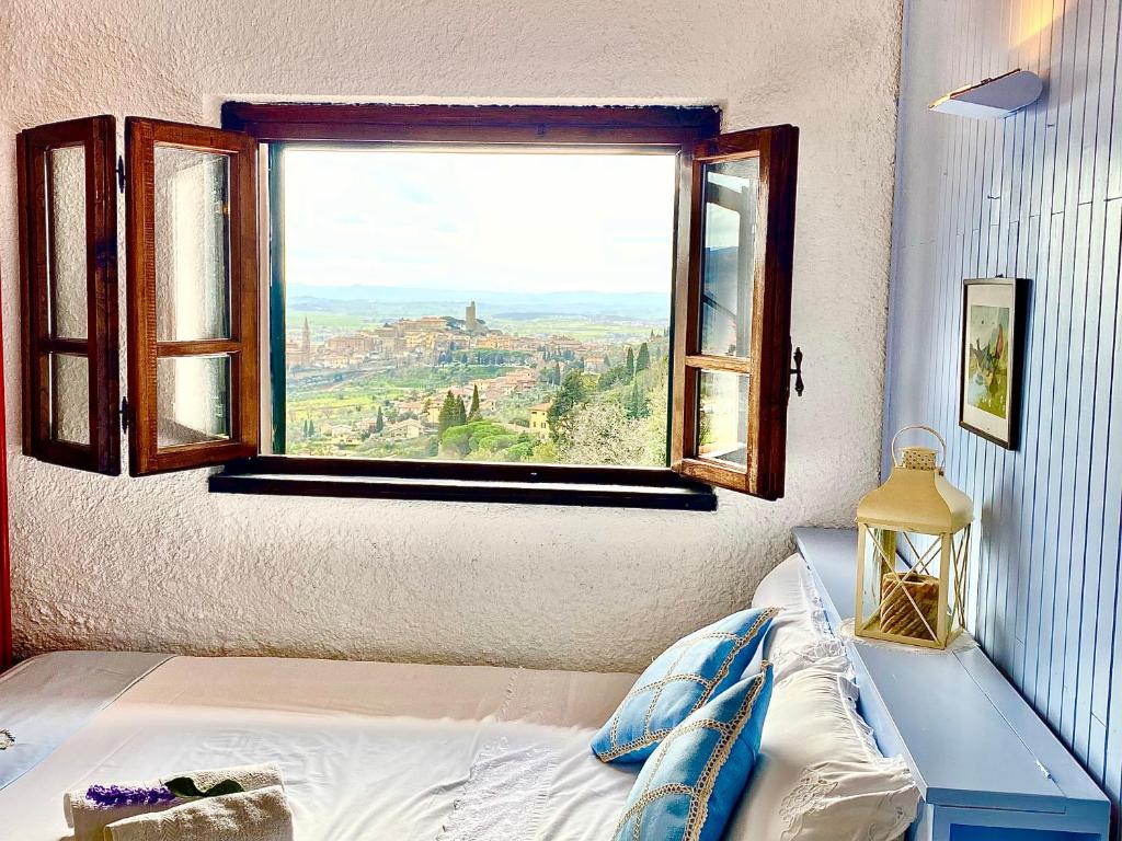 Panoramic View Village of Villa Luigina Cortona photo 2