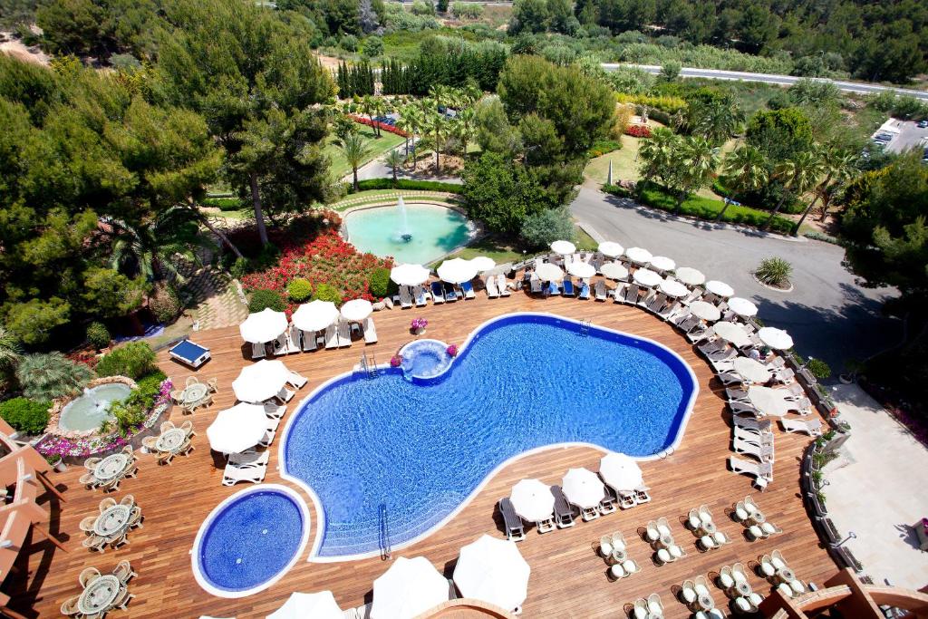 Ona Palmira Paradise