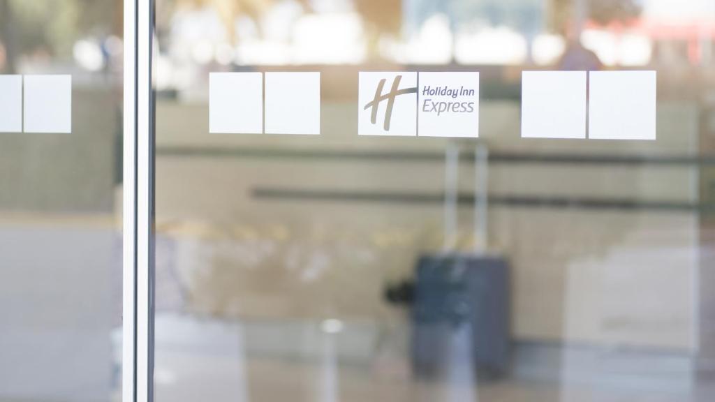 Holiday Inn Express Madrid-Getafe, an IHG Hotel photo 2