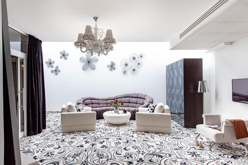 Hotel Lenart photo 1