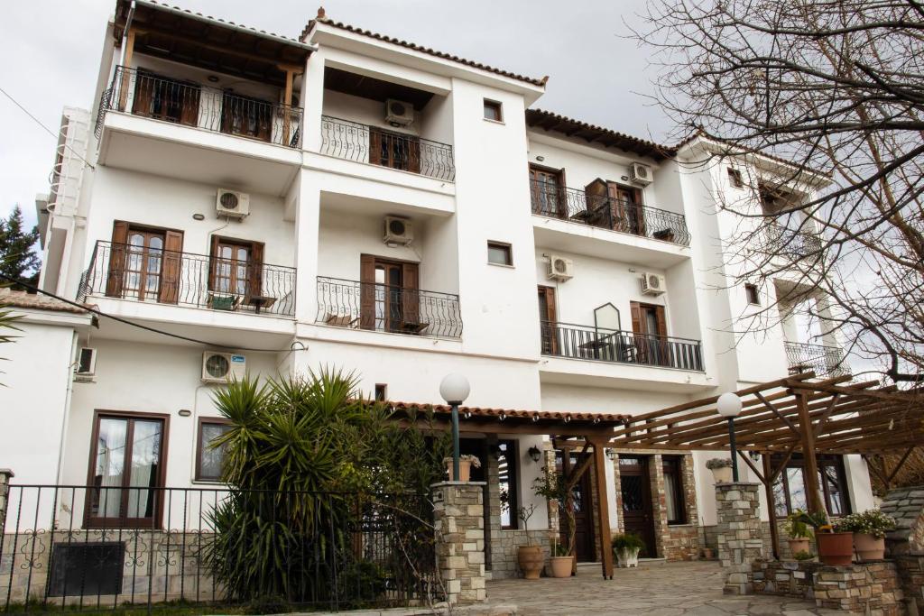Hotel Defkalion