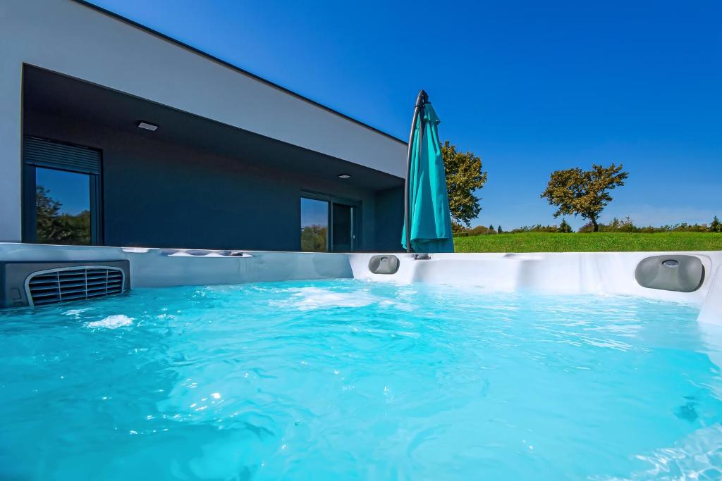 K Relax Place, Varaždinske Toplice, modern home with Sauna, Jacuzzi, WIFI photo 2