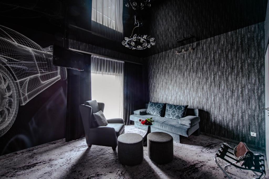Hotel Lenart - Tap to explore photos