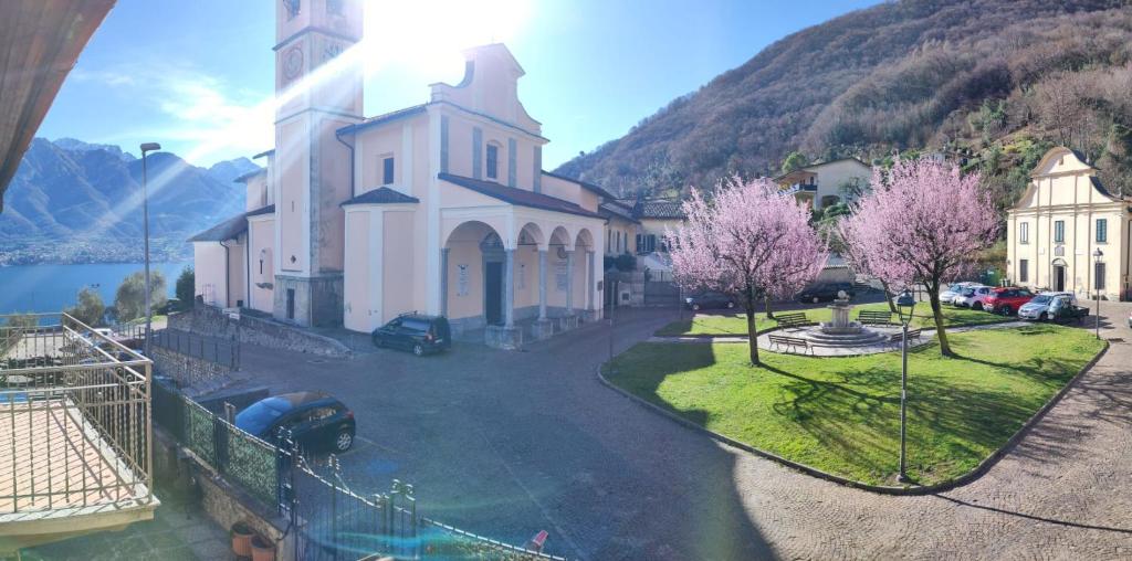 Como Lake Limonta photo 1