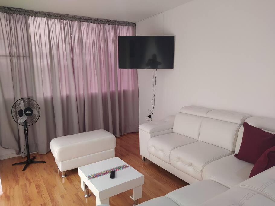 Comodo y moderno apartamento photo 1