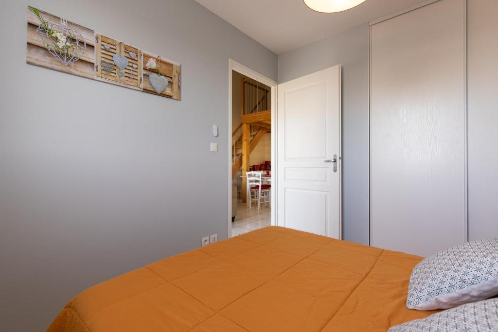 LaConciergerieJonzac, Appartement Belles Des Champs photo 2