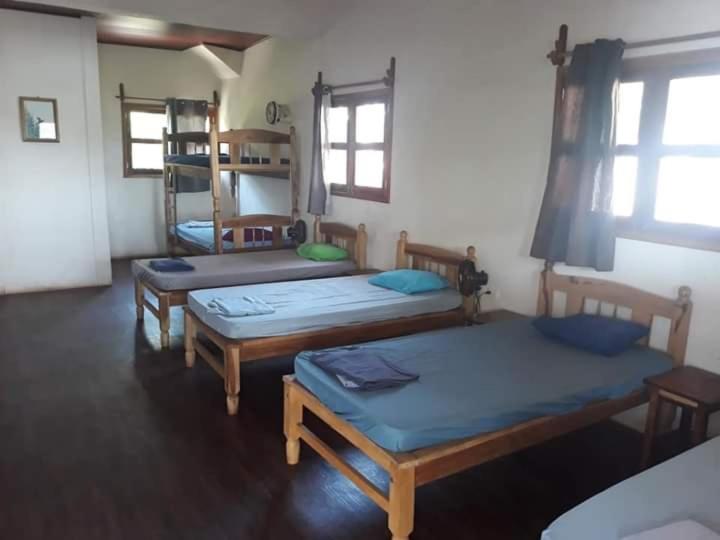 Badaboom Hostal & Surf photo 1