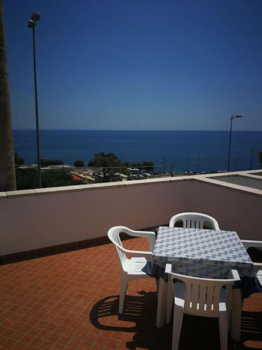 Appartamento vista mare a 10 minuti da Castro Marina photo 2