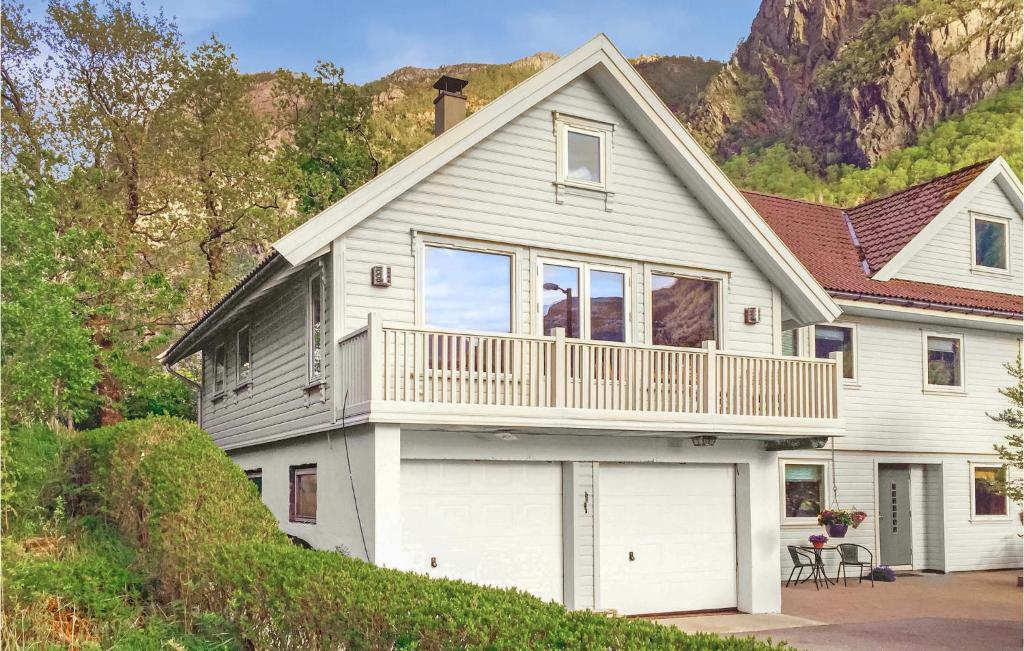 Awesome Apartment In Dirdal With 2 Bedrooms And Wifi
