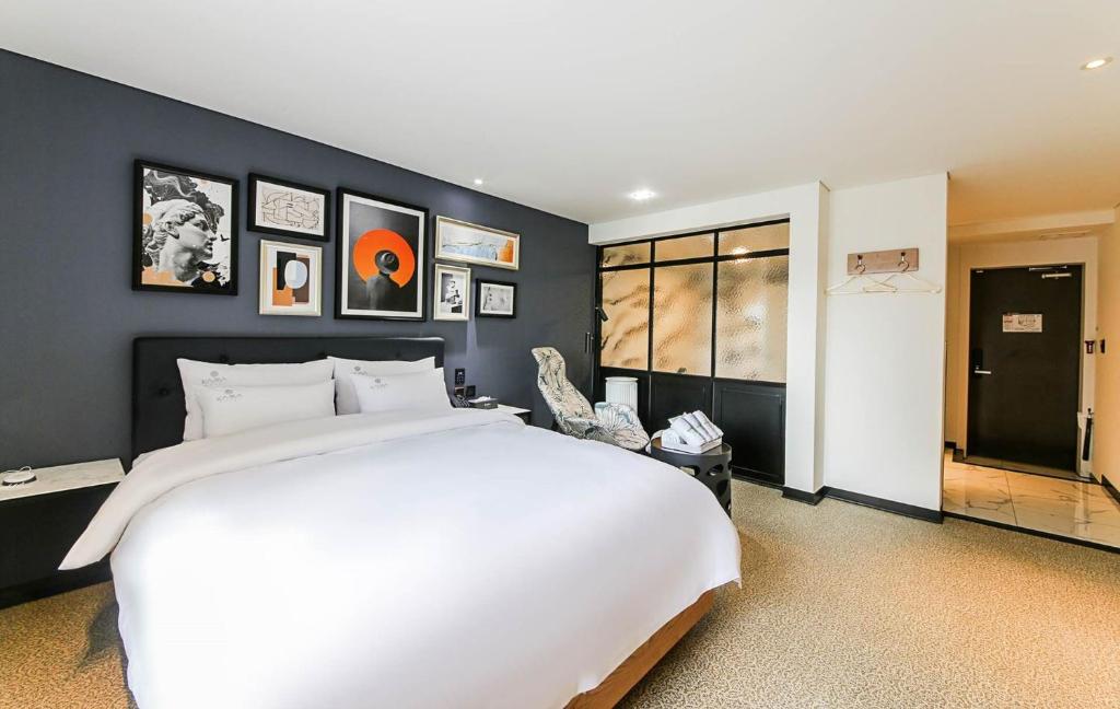 KAMA Hotel photo 3