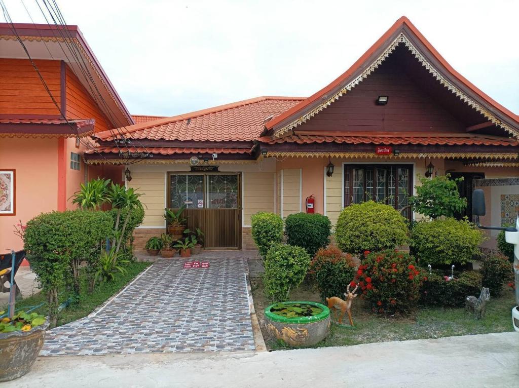 Vimanmek Resort photo 1