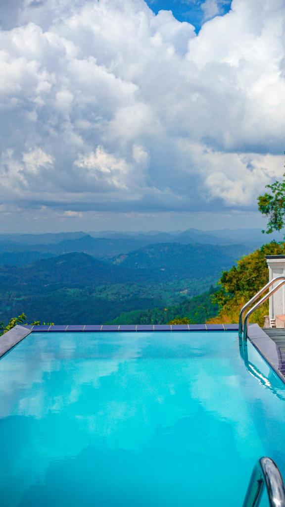 Misty Hills Villa Kadugannawa photo 3