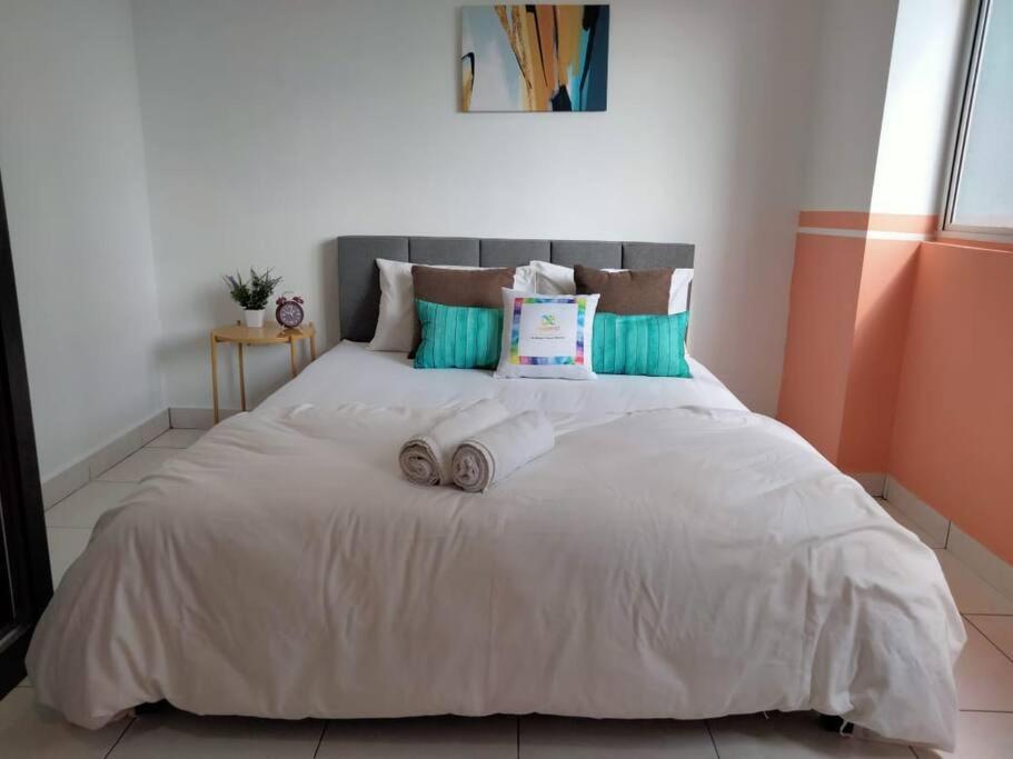 Homey 3BR 4-7Pax Damansara Perdana near IKEA