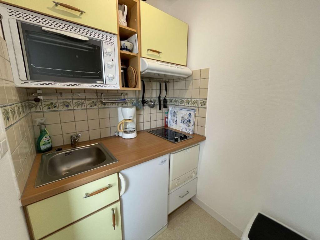 Appartement Notre-Dame-de-Monts, 1 pièce, 2 personnes - FR-1-224C-83 photo 4
