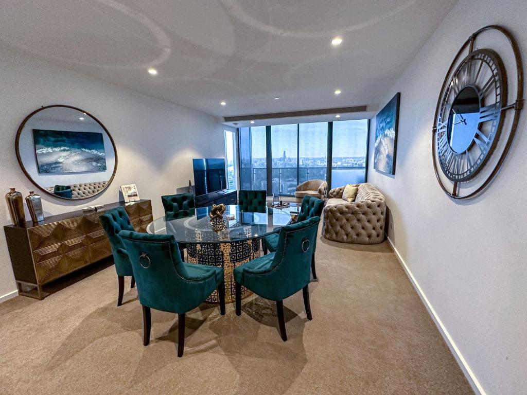 Deluxe 3 Bedroom 2 Bathroom Apt Southbank photo 2