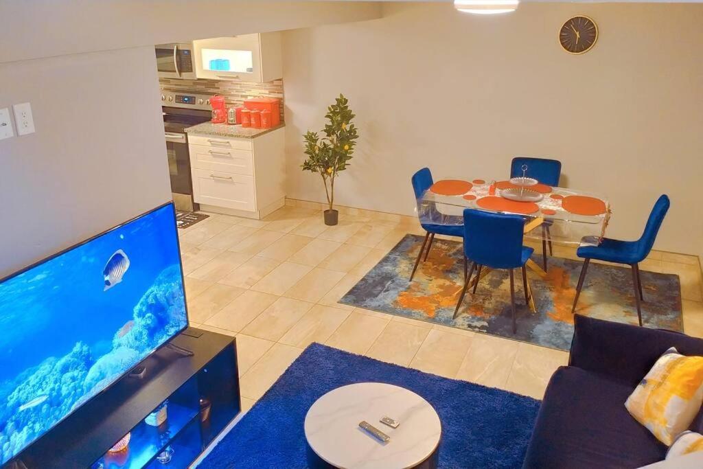 *Luxury 1 BR Suite - Own Access* photo 4
