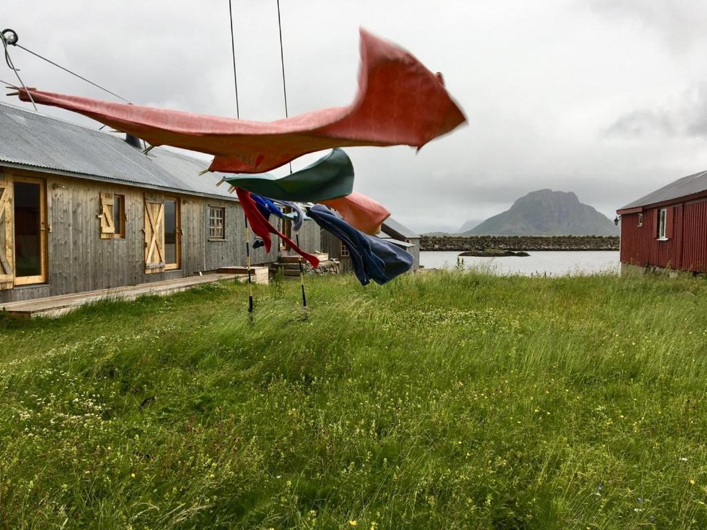 Villa Lofoten - Edvardbua - Tap to explore photos