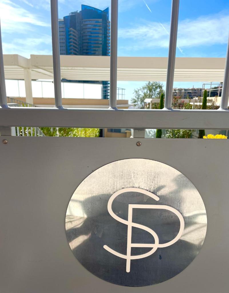 Luxueux Studio Neuf - Frontière Monaco - Piscine - Parking privé photo 4