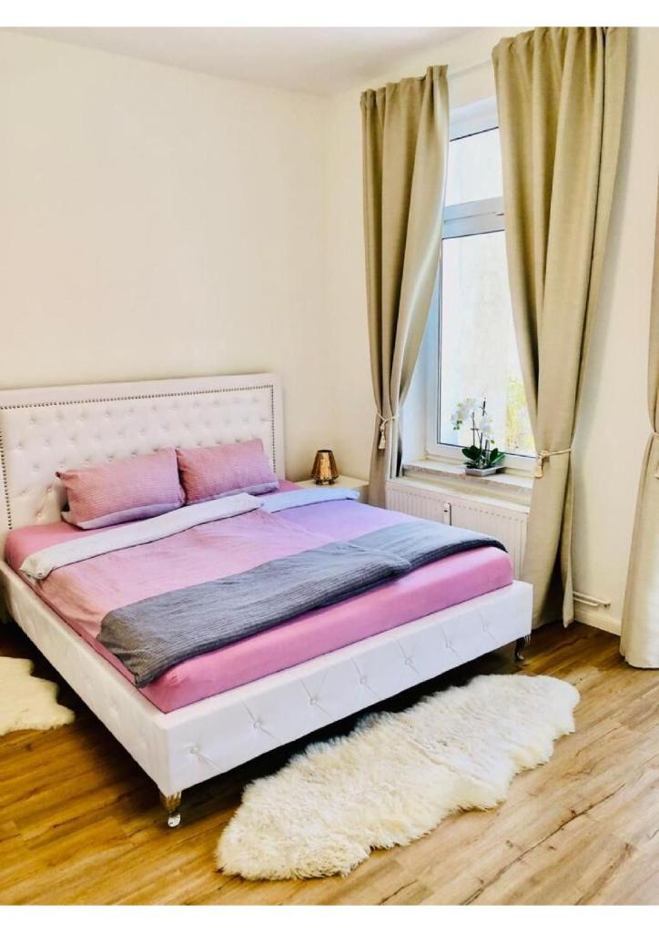 Attraktive Wohnung mit Balkon zum grünen Hinterhof photo 2