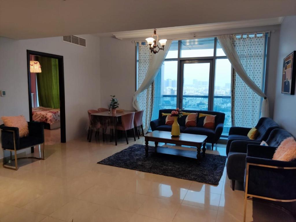 Walk to the Beach, Charming 3-Bedroom Home in Ajman Corniche Residences photo 3