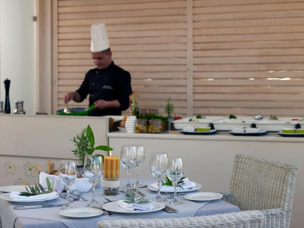 Kyma Suites Beach Hotel photo 3